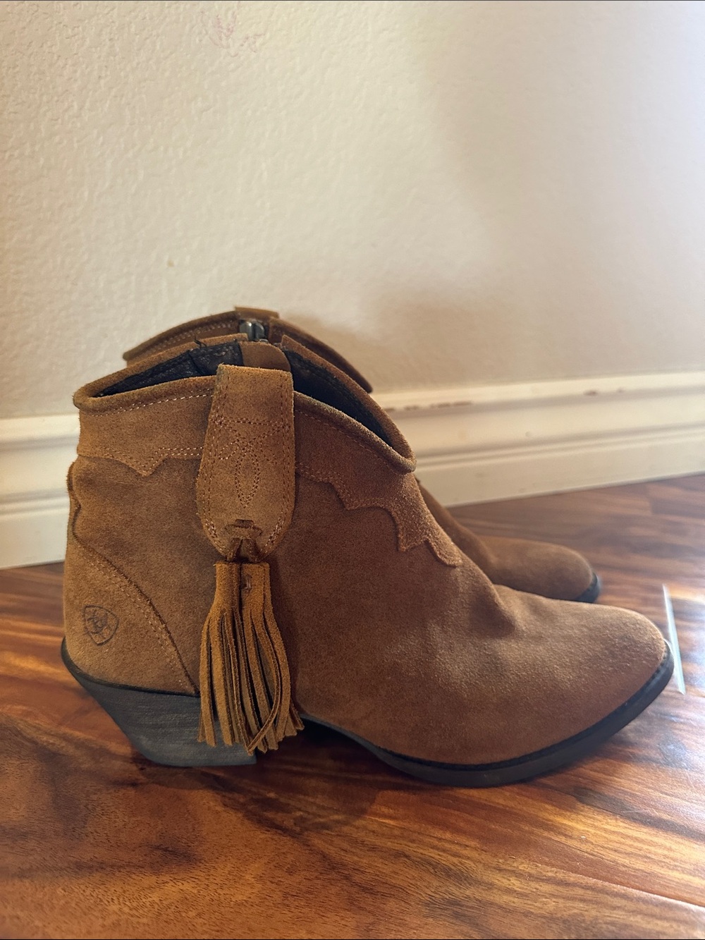 Ariat Presley Suede Tassel Booties Boots Western Boho Brown Leather 9
